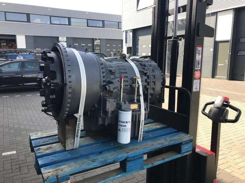 Volvo PT1860 22517, 22546 - Коробка передач и запчасти для Сочленённых самосвалов: фото 2 Volvo PT1860 22517, 22546 - Коробка передач и запчасти для Сочленённых самосвалов: фото 2