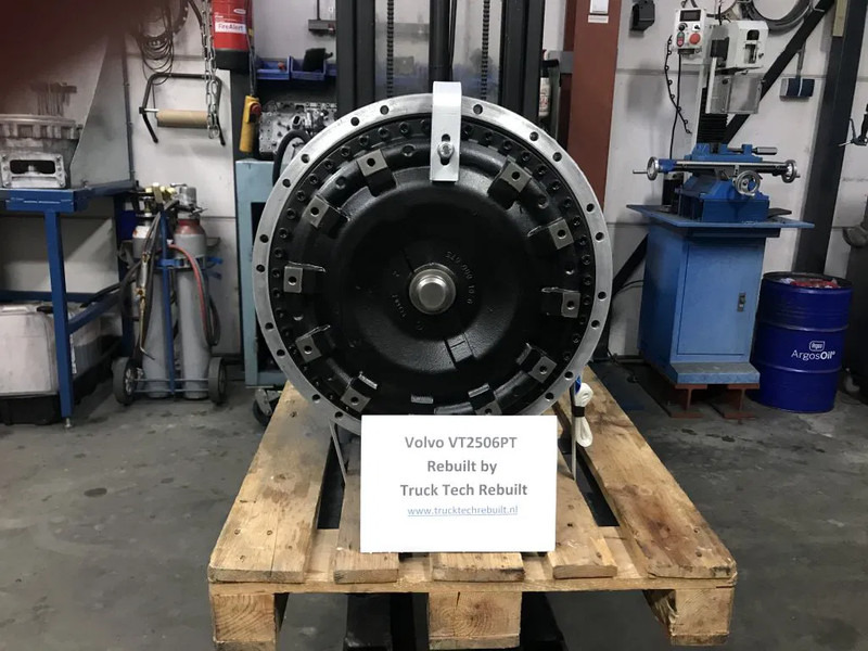 Volvo VT2506PT With or Without retarder / With or without second steering pump - Коробка передач: фото 1 Volvo VT2506PT With or Without retarder / With or without second steering pump - Коробка передач: фото 1