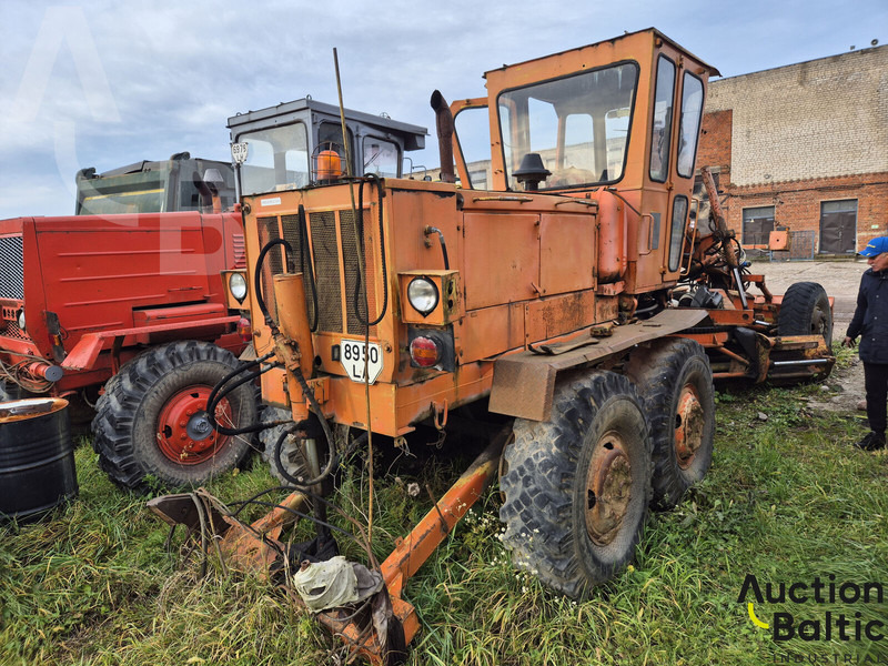 BGP-180 - Грейдер: фото 4 BGP-180 - Грейдер: фото 4