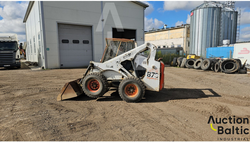 Bobcat 873 - Мини-погрузчик с бортовым поворотом: фото 2 Bobcat 873 - Мини-погрузчик с бортовым поворотом: фото 2