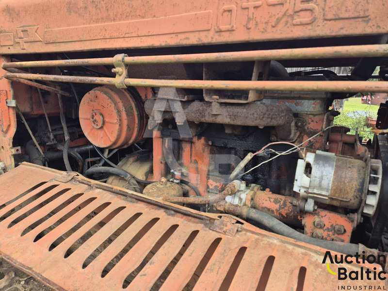 Бульдозер DT-75: фото 9