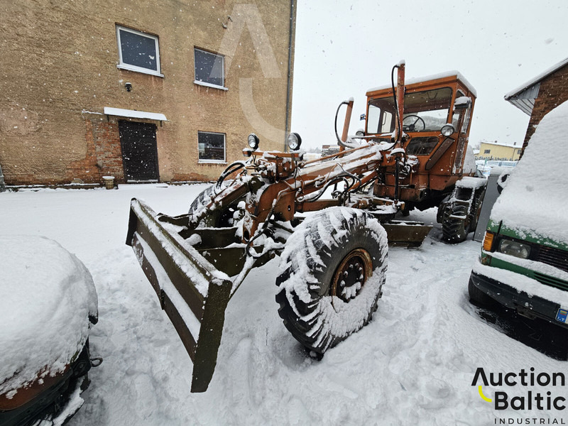 DZ 99 - Грейдер: фото 1 DZ 99 - Грейдер: фото 1