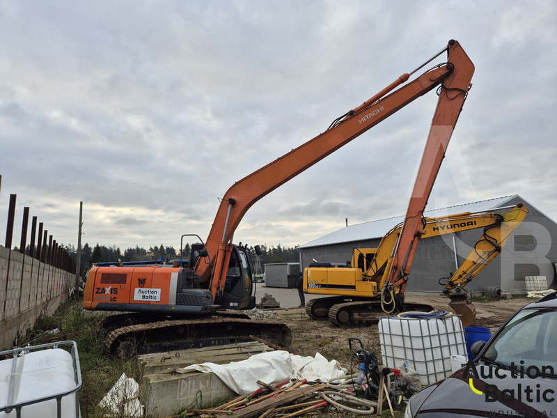 Hitachi ZX 210 LC-3 - Гусеничный экскаватор: фото 3 Hitachi ZX 210 LC-3 - Гусеничный экскаватор: фото 3