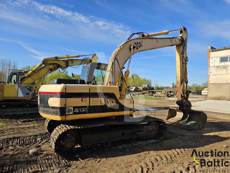 JCB JS 130 - Гусеничный экскаватор: фото 3 JCB JS 130 - Гусеничный экскаватор: фото 3