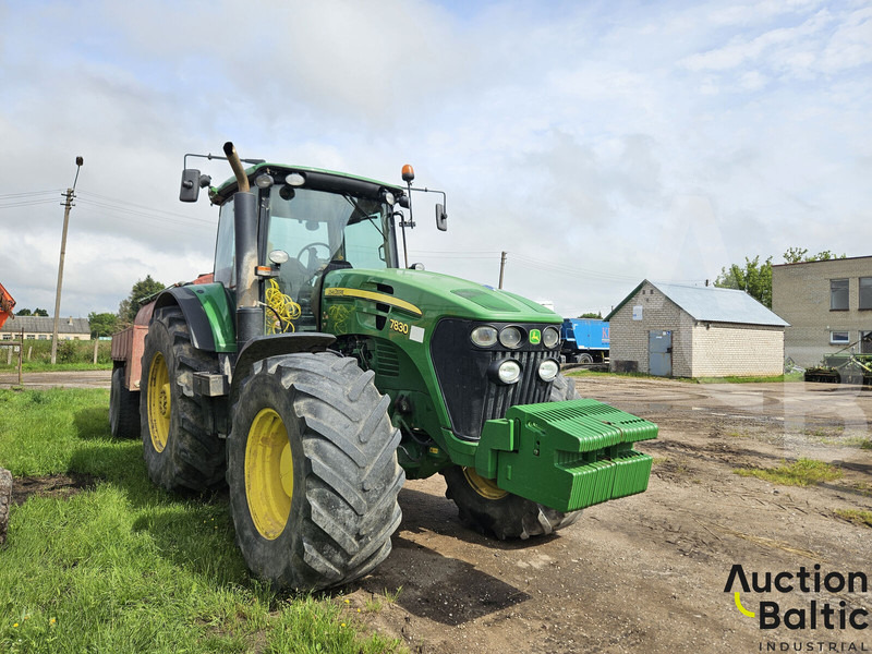 John Deere 7830 - Трактор: фото 2 John Deere 7830 - Трактор: фото 2