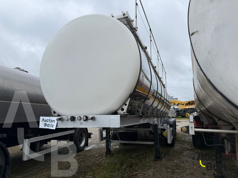 Kässbohrer Tank - Полуприцеп-цистерна: фото 2 Kässbohrer Tank - Полуприцеп-цистерна: фото 2