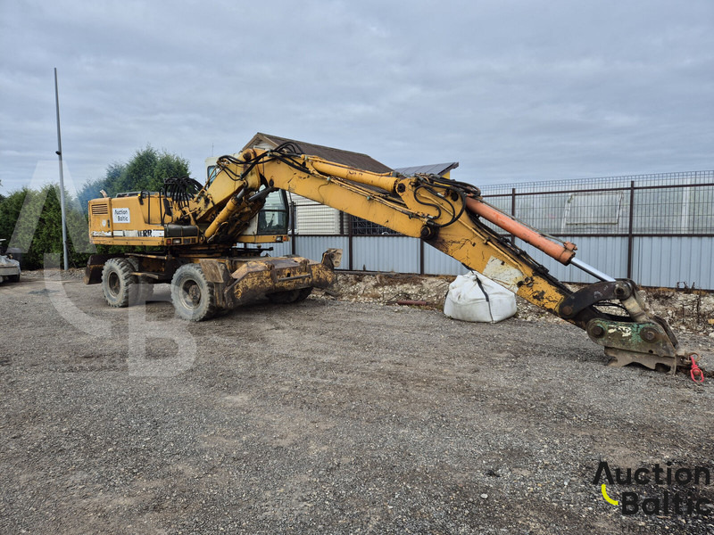 Liebherr A 902 Litronic - Колёсный экскаватор: фото 1 Liebherr A 902 Litronic - Колёсный экскаватор: фото 1