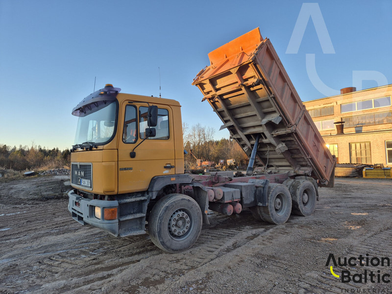 MAN 26.422 - Самосвал: фото 1 MAN 26.422 - Самосвал: фото 1