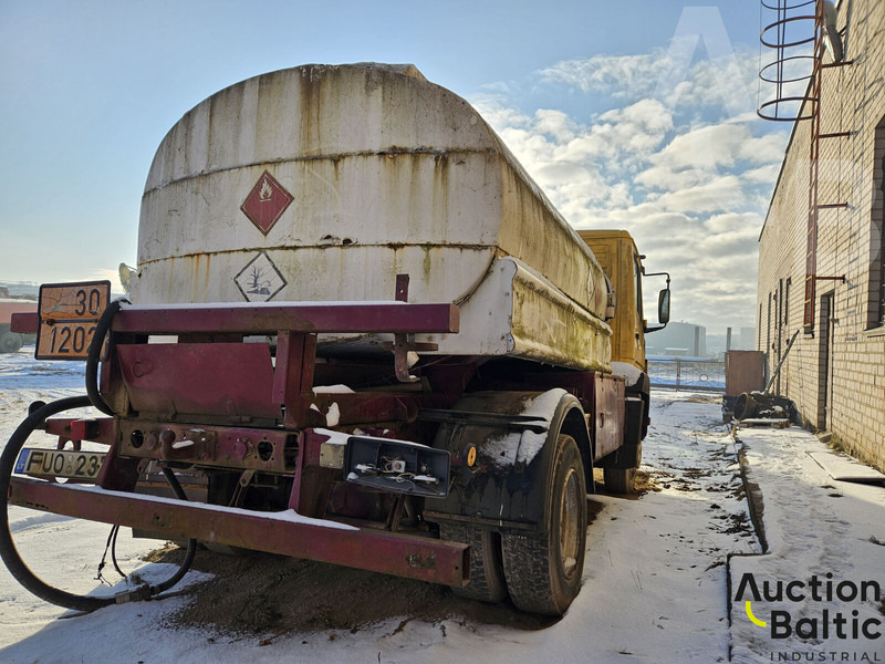 Mercedes-Benz 814 - Грузовик-цистерна: фото 5 Mercedes-Benz 814 - Грузовик-цистерна: фото 5