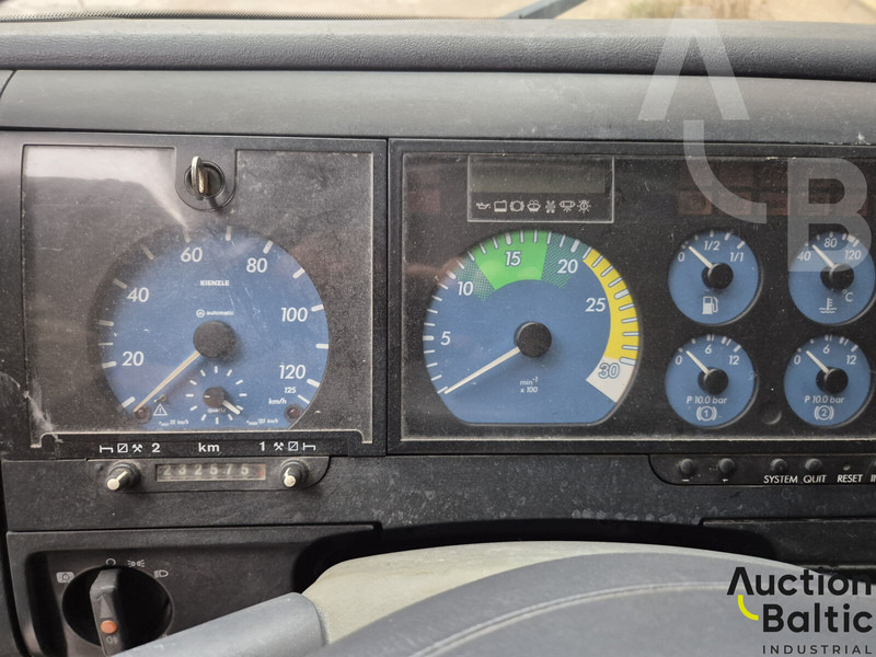 Mercedes-Benz 817 L - Тентованный грузовик: фото 5 Mercedes-Benz 817 L - Тентованный грузовик: фото 5