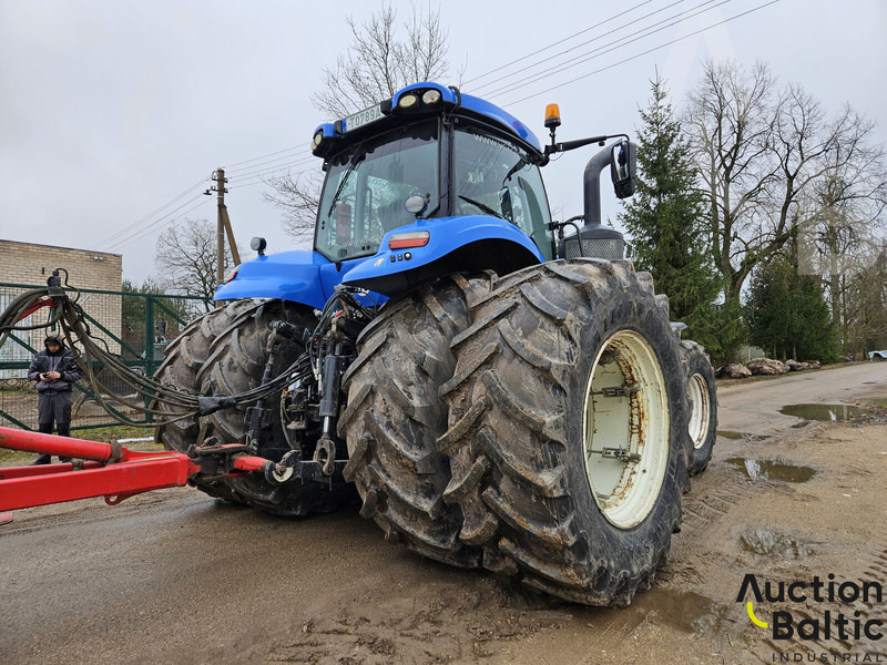 New Holland T 8.410 - Трактор: фото 3 New Holland T 8.410 - Трактор: фото 3
