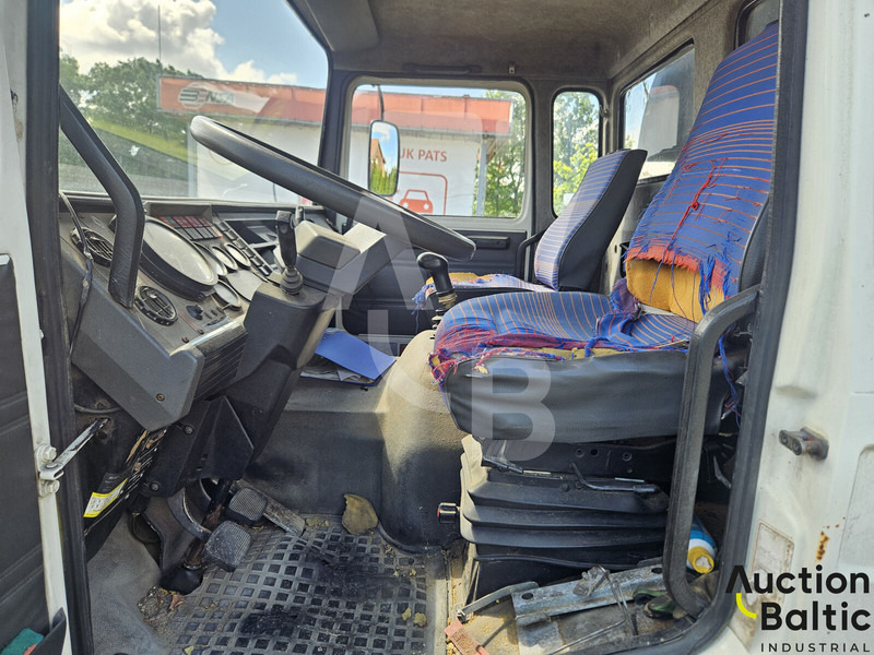 Renault Midliner S 150 - Грузовик-цистерна: фото 4 Renault Midliner S 150 - Грузовик-цистерна: фото 4