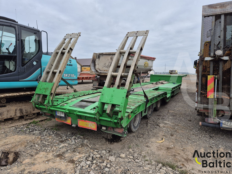 SM Trailer - Тентованный полуприцеп: фото 4 SM Trailer - Тентованный полуприцеп: фото 4