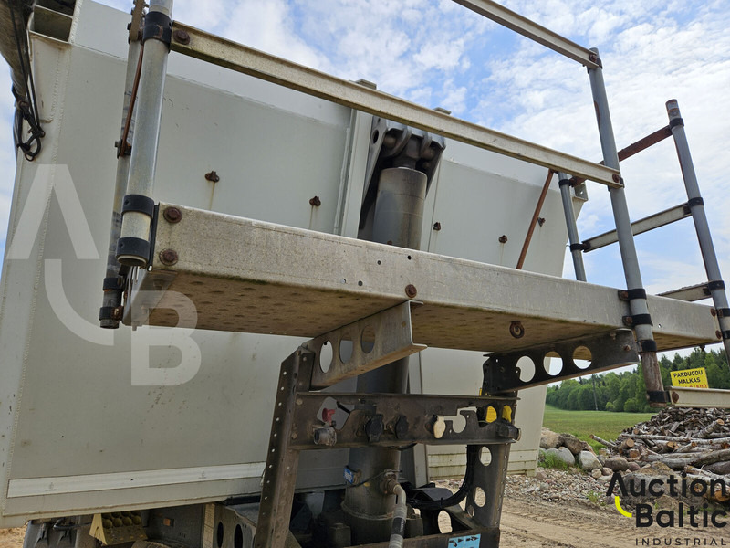 Schmitz-Gotha SKI 24-7.2 - Тентованный полуприцеп: фото 5 Schmitz-Gotha SKI 24-7.2 - Тентованный полуприцеп: фото 5