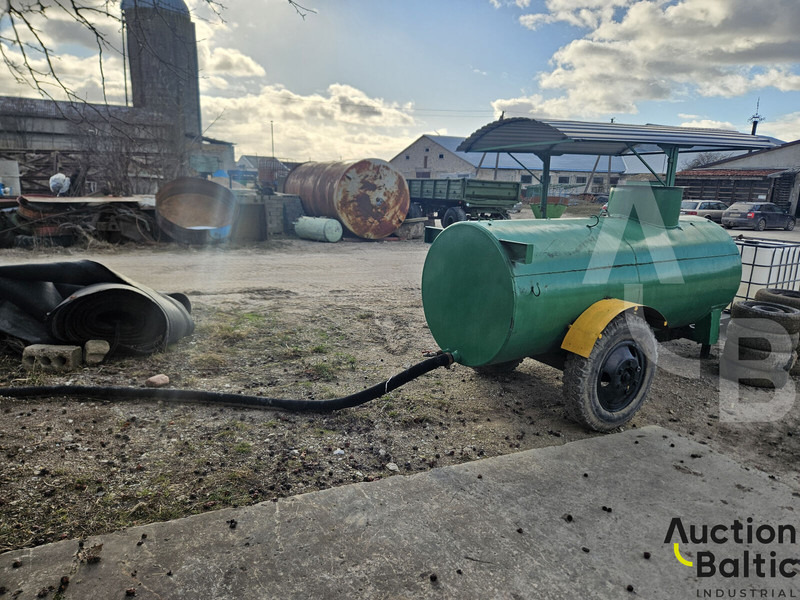 Trailer with tank (Priekaba su talpa) - Прицеп-цистерна: фото 2 Trailer with tank (Priekaba su talpa) - Прицеп-цистерна: фото 2