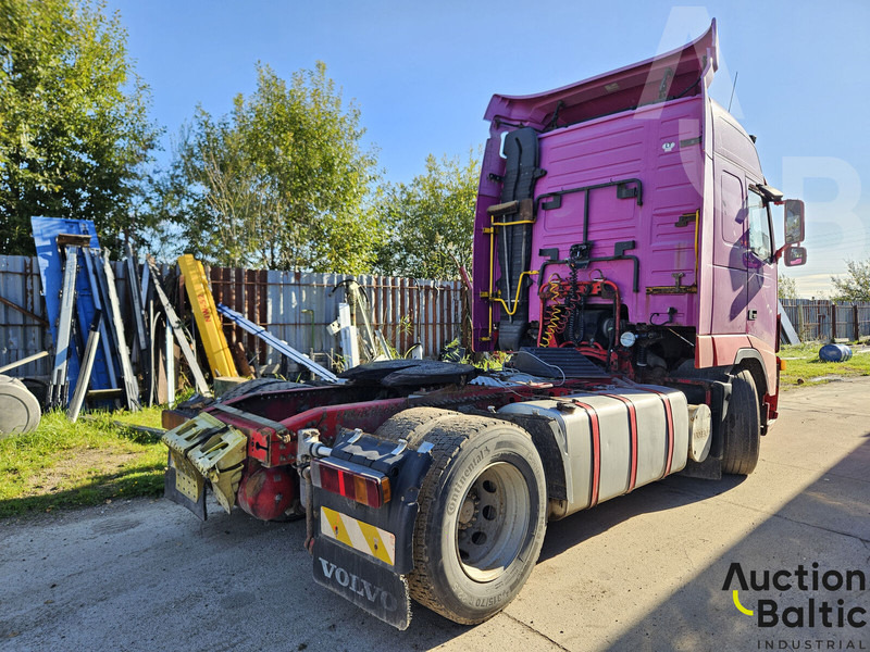 Volvo FH12 - Тягач: фото 3 Volvo FH12 - Тягач: фото 3