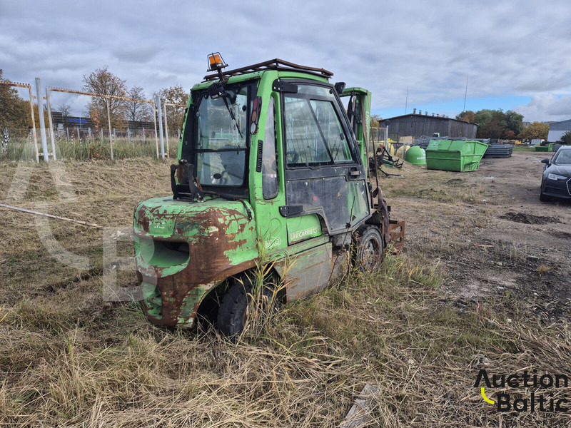 UniCarriers 30 - Дизельный погрузчик: фото 4 UniCarriers 30 - Дизельный погрузчик: фото 4