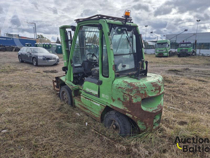UniCarriers 30 - Дизельный погрузчик: фото 5 UniCarriers 30 - Дизельный погрузчик: фото 5