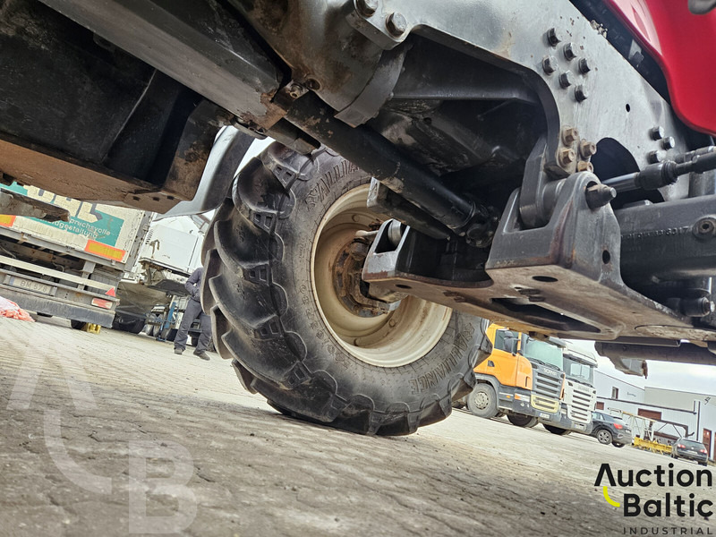 Трактор Valtra T213V: фото 16