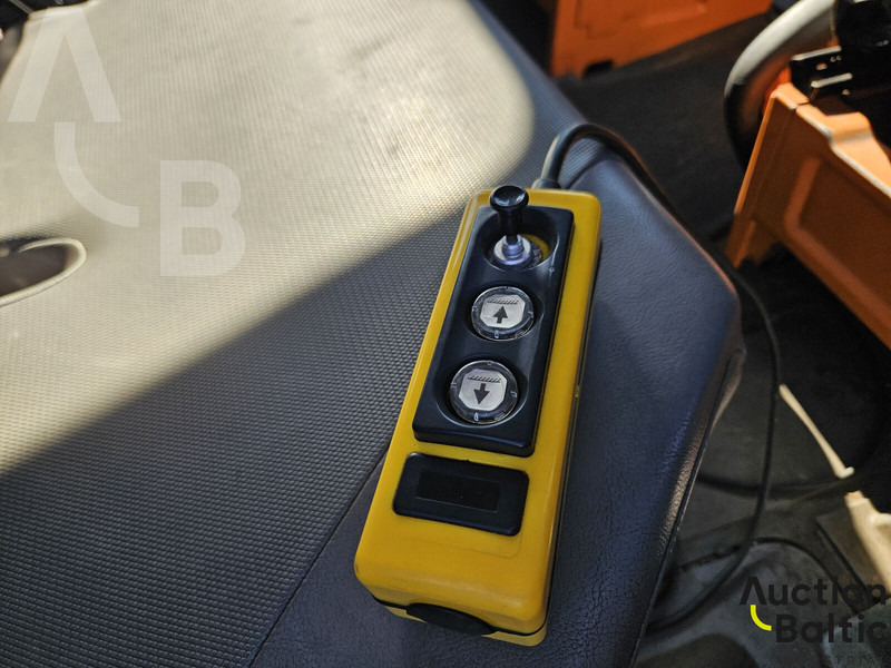 Малотоннажный самосвал Volkswagen Crafter: фото 10