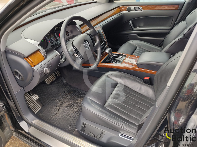 Volkswagen Phaeton - Седан: фото 5 Volkswagen Phaeton - Седан: фото 5