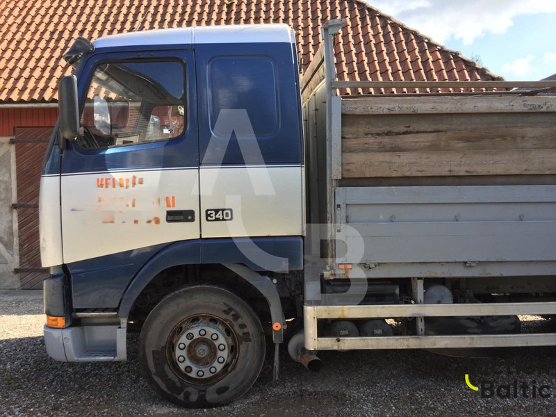 Volvo FH12 - Грузовик бортовой/ Платформа: фото 5 Volvo FH12 - Грузовик бортовой/ Платформа: фото 5