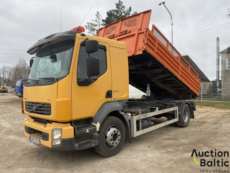 Volvo FL 240 4x2 - Самосвал: фото 2 Volvo FL 240 4x2 - Самосвал: фото 2