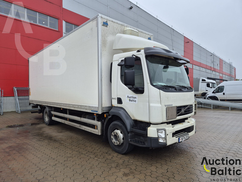 Volvo FL240 - Грузовик с закрытым кузовом: фото 1 Volvo FL240 - Грузовик с закрытым кузовом: фото 1