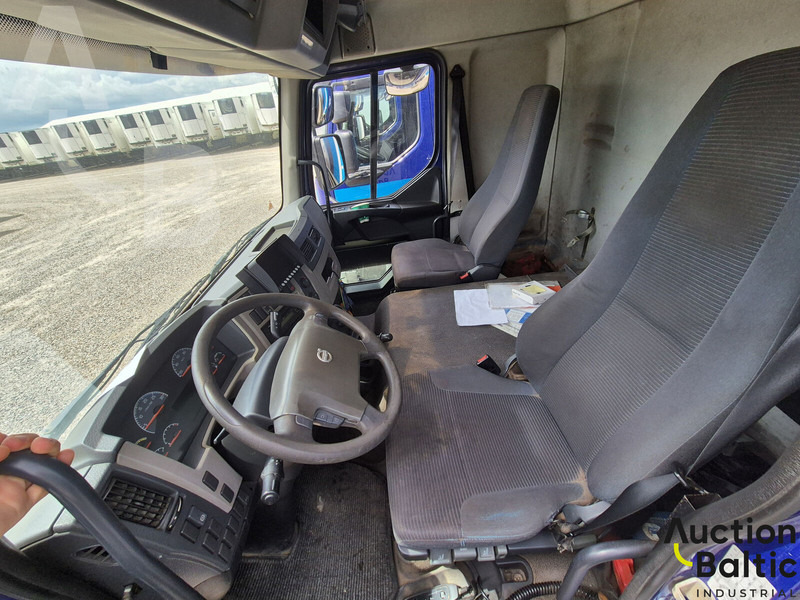 Volvo FL240 - Грузовик с закрытым кузовом: фото 4 Volvo FL240 - Грузовик с закрытым кузовом: фото 4