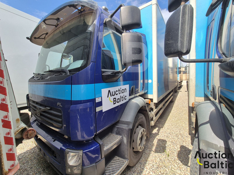 Volvo FL240 - Грузовик с закрытым кузовом: фото 1 Volvo FL240 - Грузовик с закрытым кузовом: фото 1