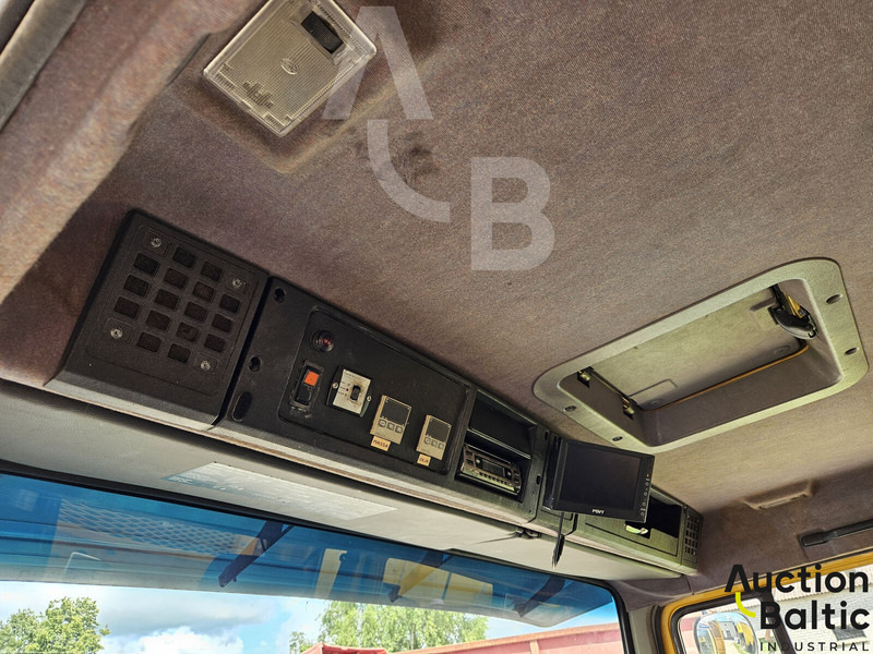 Грузовик бортовой/ Платформа Volvo FL612: фото 11