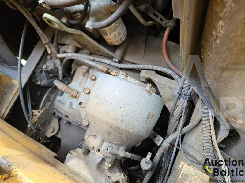 Грузовик бортовой/ Платформа Volvo FL612: фото 18