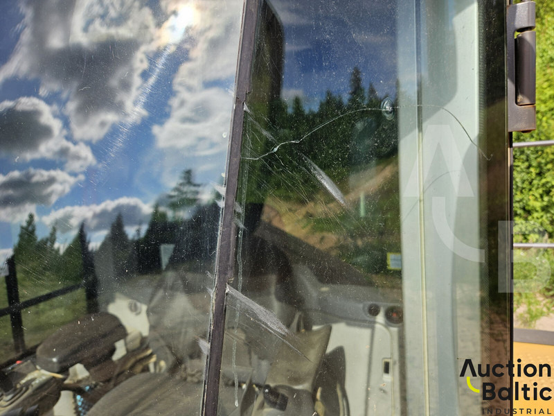 Колёсный погрузчик Volvo L 180 G: фото 17