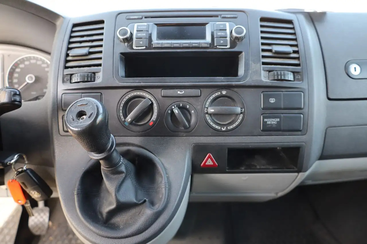 Цельнометаллический фургон Volkswagen T5 Transporter/ 2.0 TDI/EU5/Werkstatt: фото 10