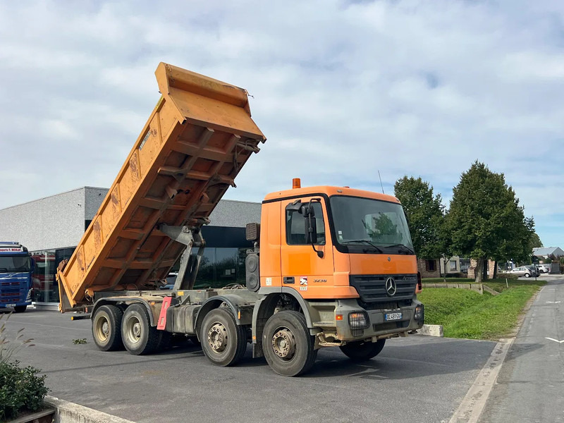 Mercedes-Benz Actros 3336 8x4 TIPPER**3 Pedals**Actros 3336** - Самосвал: фото 1 Mercedes-Benz Actros 3336 8x4 TIPPER**3 Pedals**Actros 3336** - Самосвал: фото 1