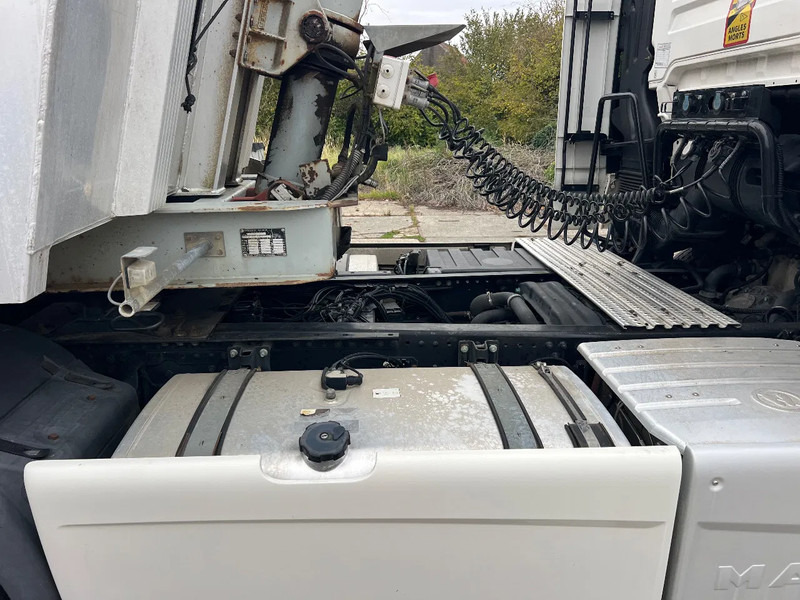 MAN TGX 18.500 Retarder*full Spoiler set*TGX18.500* - Тягач: фото 3 MAN TGX 18.500 Retarder*full Spoiler set*TGX18.500* - Тягач: фото 3