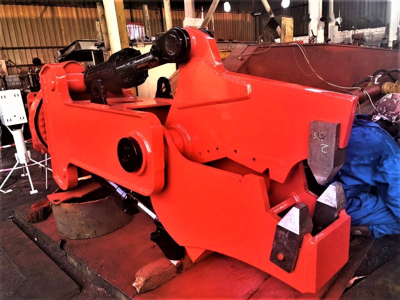 AME 360' Rotating Concrete Demolition Shear Jaw Suitable for 30-50 T - Гидроножницы для Экскаваторов: фото 2 AME 360' Rotating Concrete Demolition Shear Jaw Suitable for 30-50 T - Гидроножницы для Экскаваторов: фото 2