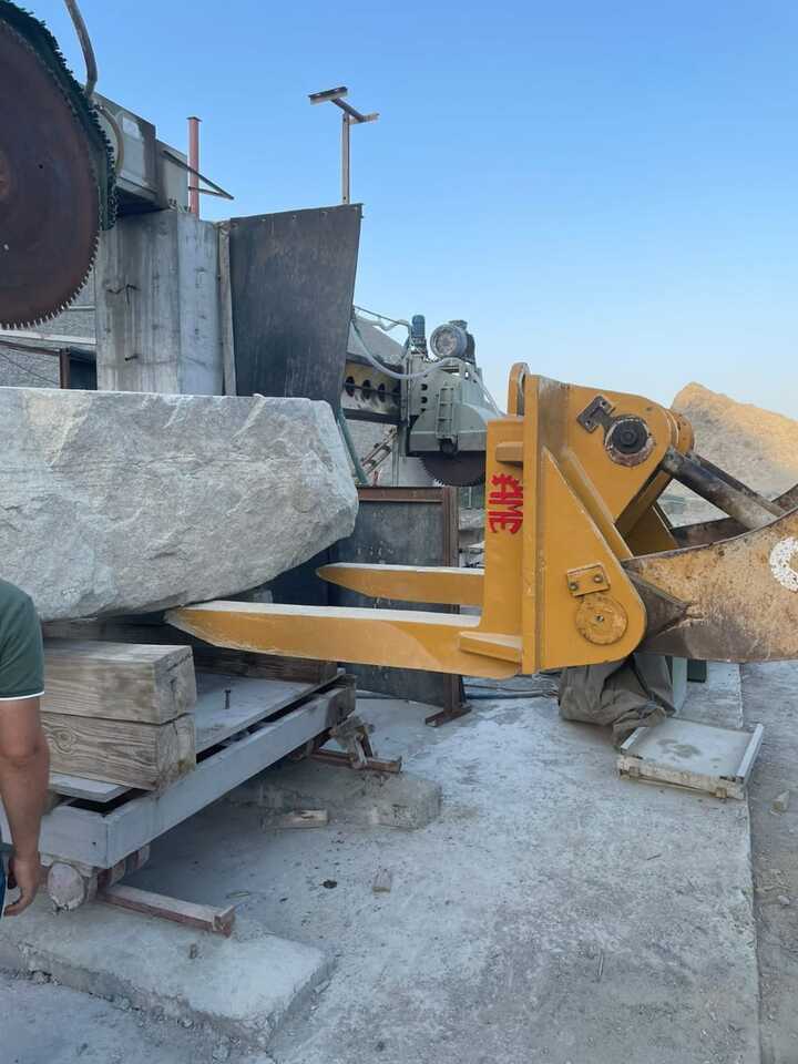 Marble Block Fork - Вилы для Колёсных погрузчиков: фото 1 Marble Block Fork - Вилы для Колёсных погрузчиков: фото 1