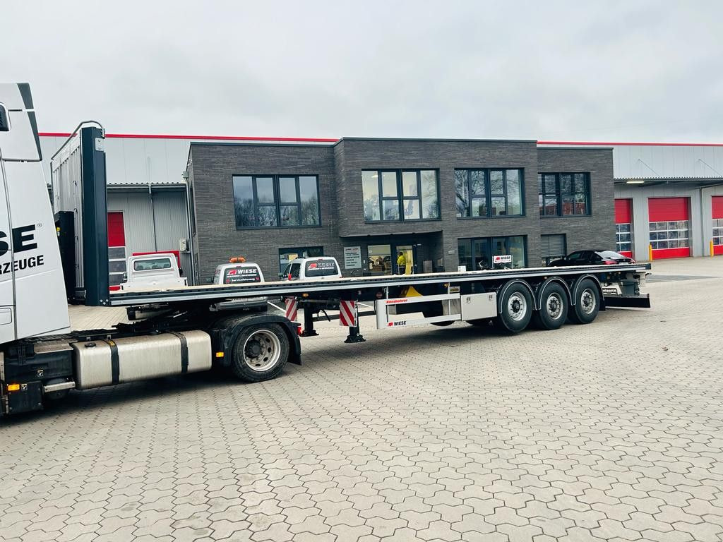 Kässbohrer K.SPS Plattform Auflieger Sofort Verfügbar - Полуприцеп бортовой/ Платформа: фото 1 Kässbohrer K.SPS Plattform Auflieger Sofort Verfügbar - Полуприцеп бортовой/ Платформа: фото 1