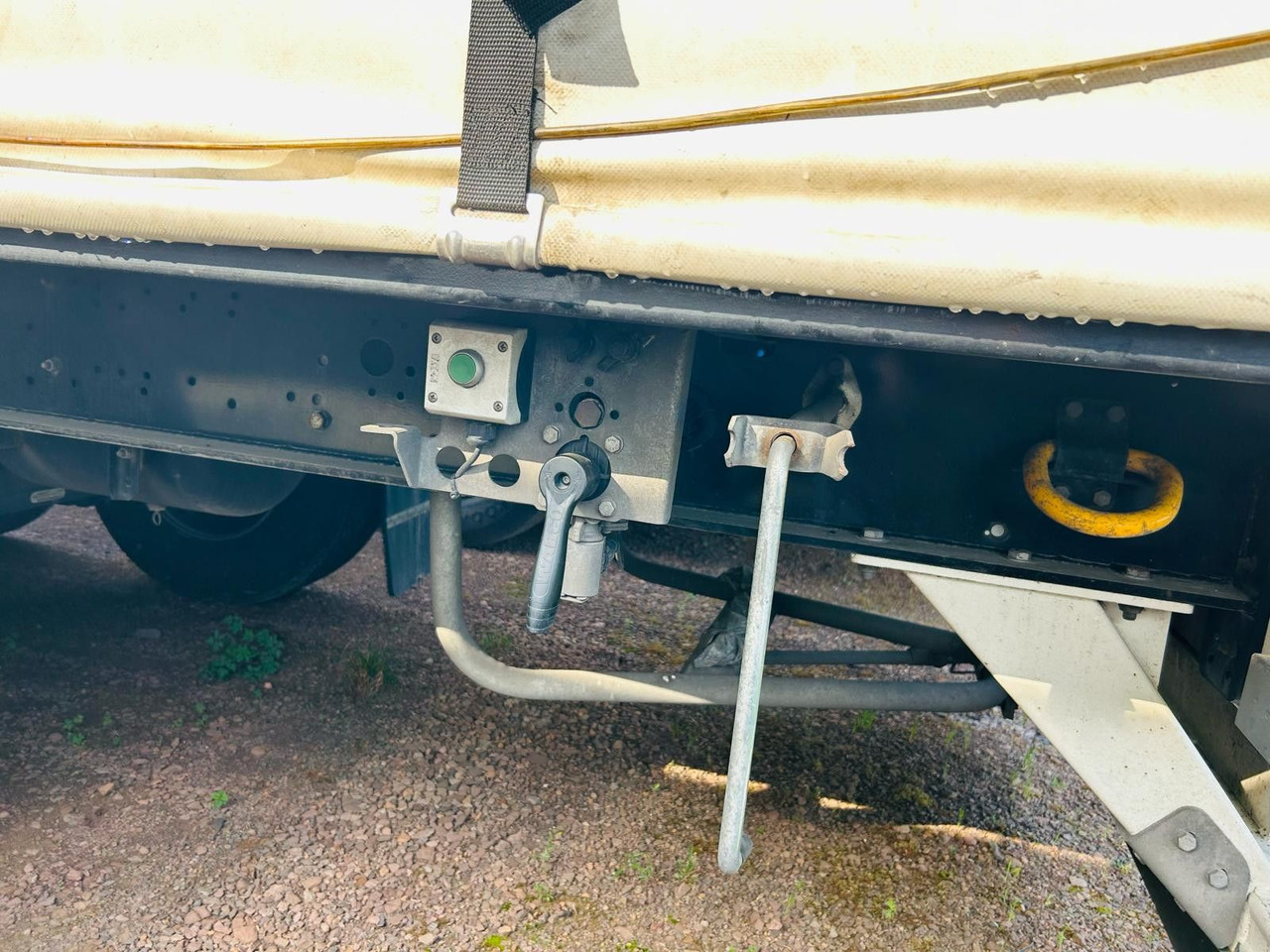 Тентованный полуприцеп Kässbohrer Schiebeplanen Auflieger: фото 10