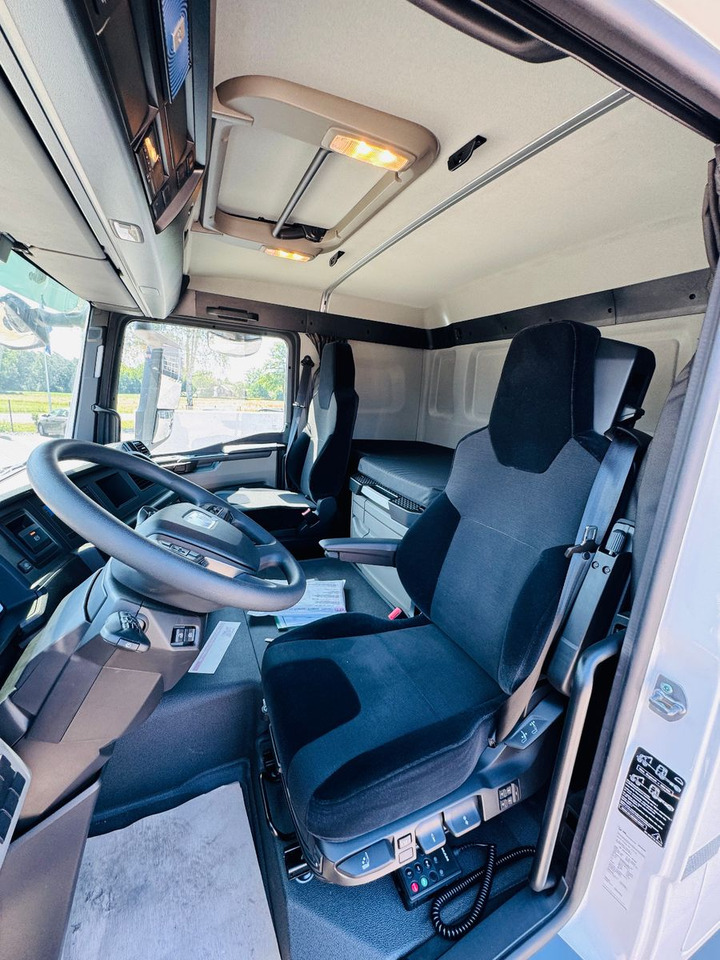 MAN TGS 32.510 mit F710 Frontkran sofort - Грузовик бортовой/ Платформа, Автоманипулятор: фото 5 MAN TGS 32.510 mit F710 Frontkran sofort - Грузовик бортовой/ Платформа, Автоманипулятор: фото 5