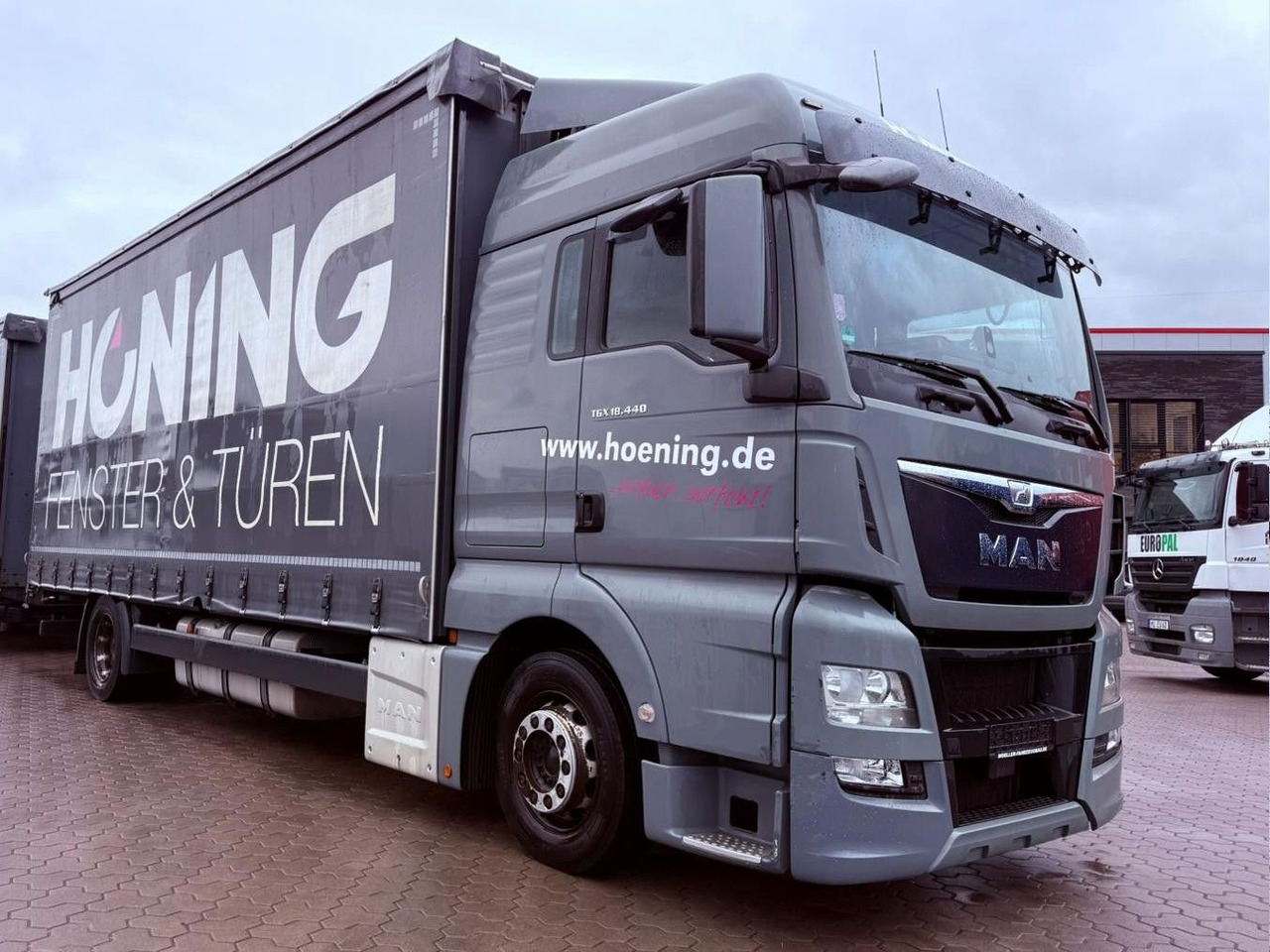 MAN TGX 18.440 LL Volumen LKW mit Staplerhalterung MAN TGX 18.440 LL Volumen LKW mit Staplerhalterung - Тентованный грузовик: фото 2 MAN TGX 18.440 LL Volumen LKW mit Staplerhalterung MAN TGX 18.440 LL Volumen LKW mit Staplerhalterung - Тентованный грузовик: фото 2