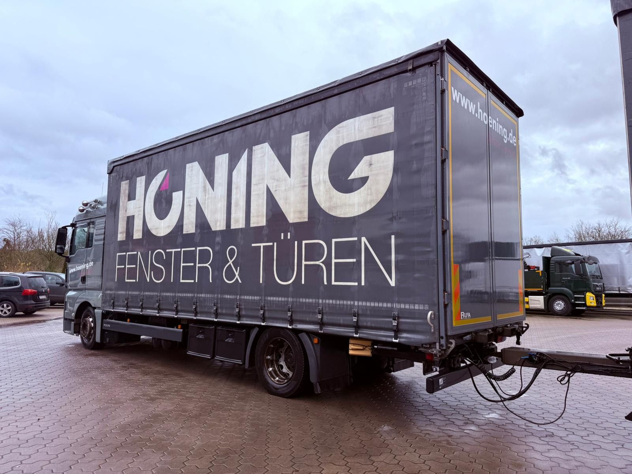 MAN TGX 18.440 LL Volumen LKW mit Staplerhalterung MAN TGX 18.440 LL Volumen LKW mit Staplerhalterung - Тентованный грузовик: фото 3 MAN TGX 18.440 LL Volumen LKW mit Staplerhalterung MAN TGX 18.440 LL Volumen LKW mit Staplerhalterung - Тентованный грузовик: фото 3