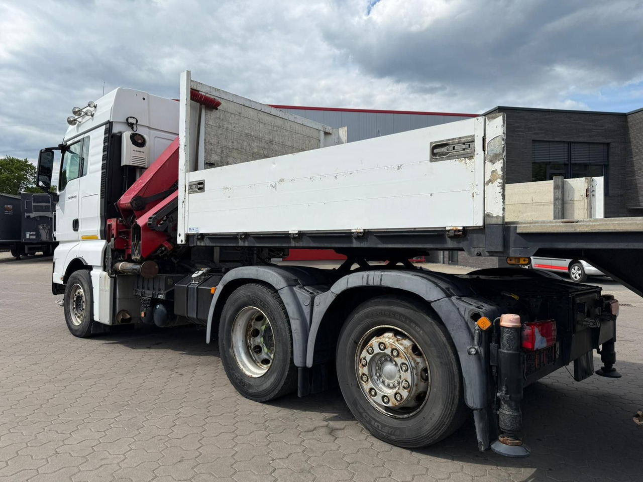 MAN TGX 26.440 6x2 mit HMF 3000-5 Kran - Автоманипулятор: фото 5 MAN TGX 26.440 6x2 mit HMF 3000-5 Kran - Автоманипулятор: фото 5