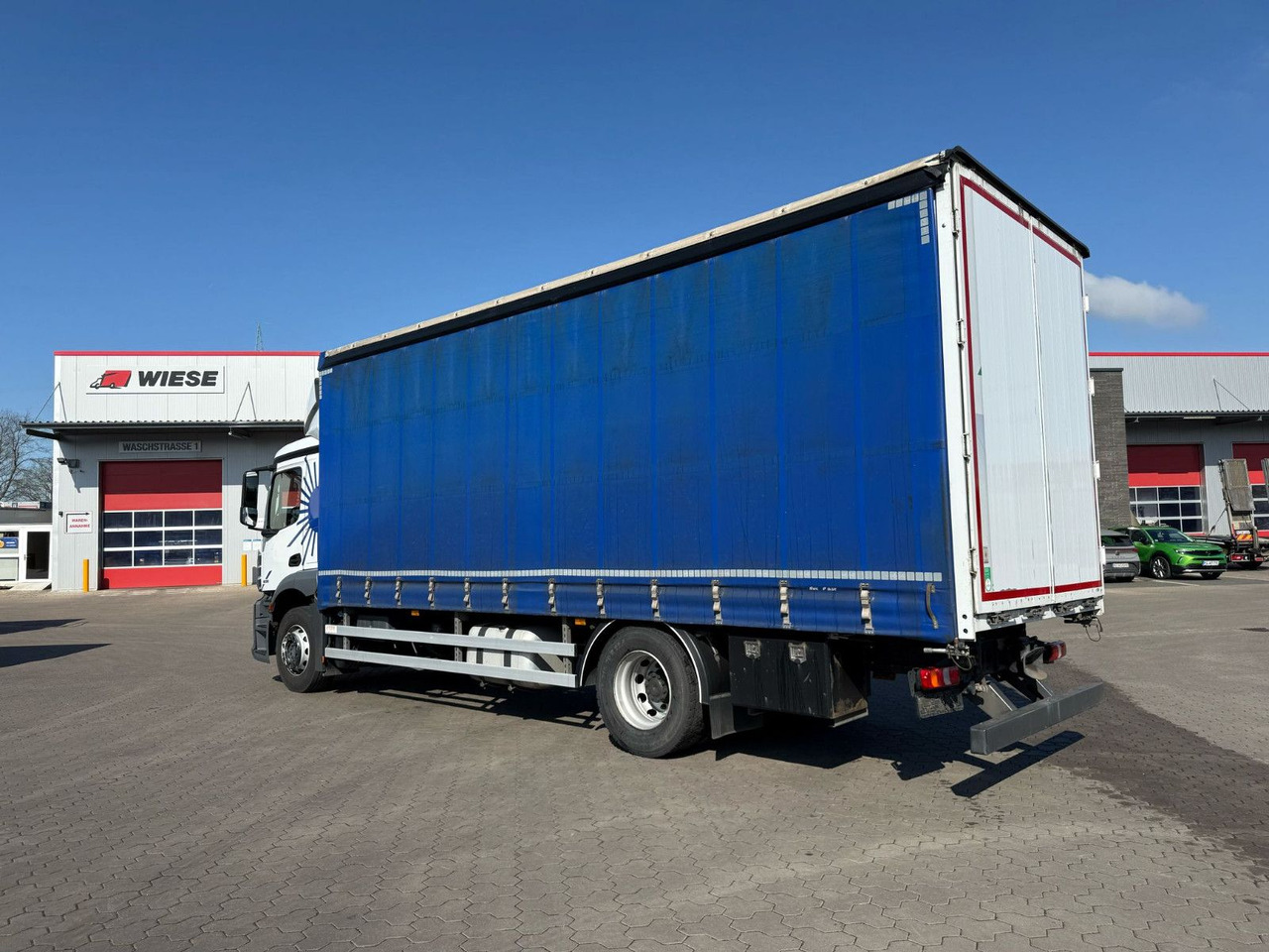 Mercedes-Benz Antos 1835 L - 4x2 Schiebeplane - Тентованный грузовик: фото 3 Mercedes-Benz Antos 1835 L - 4x2 Schiebeplane - Тентованный грузовик: фото 3
