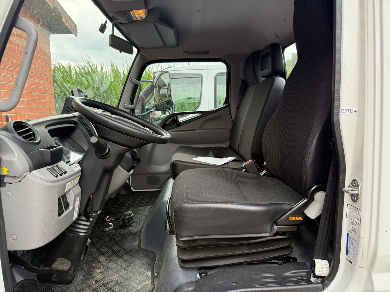 Mitsubishi Fuso Canter 7C18 Arbeitsbühnentransporter - Эвакуатор: фото 2 Mitsubishi Fuso Canter 7C18 Arbeitsbühnentransporter - Эвакуатор: фото 2