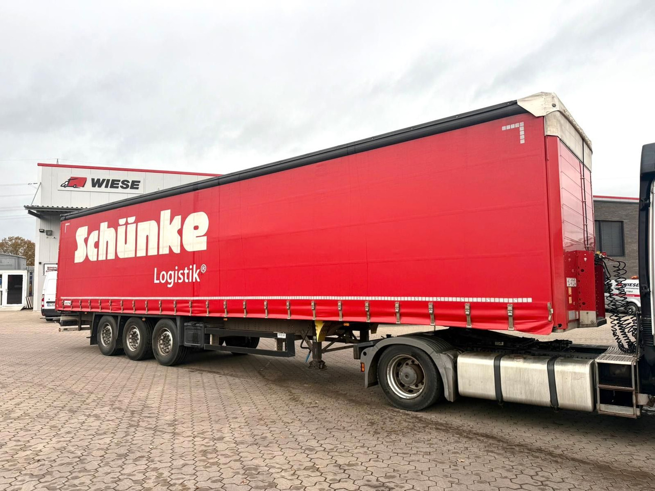 Schmitz Cargobull Speed-Curtainsider - Top Zustand - Тентованный полуприцеп: фото 1 Schmitz Cargobull Speed-Curtainsider - Top Zustand - Тентованный полуприцеп: фото 1