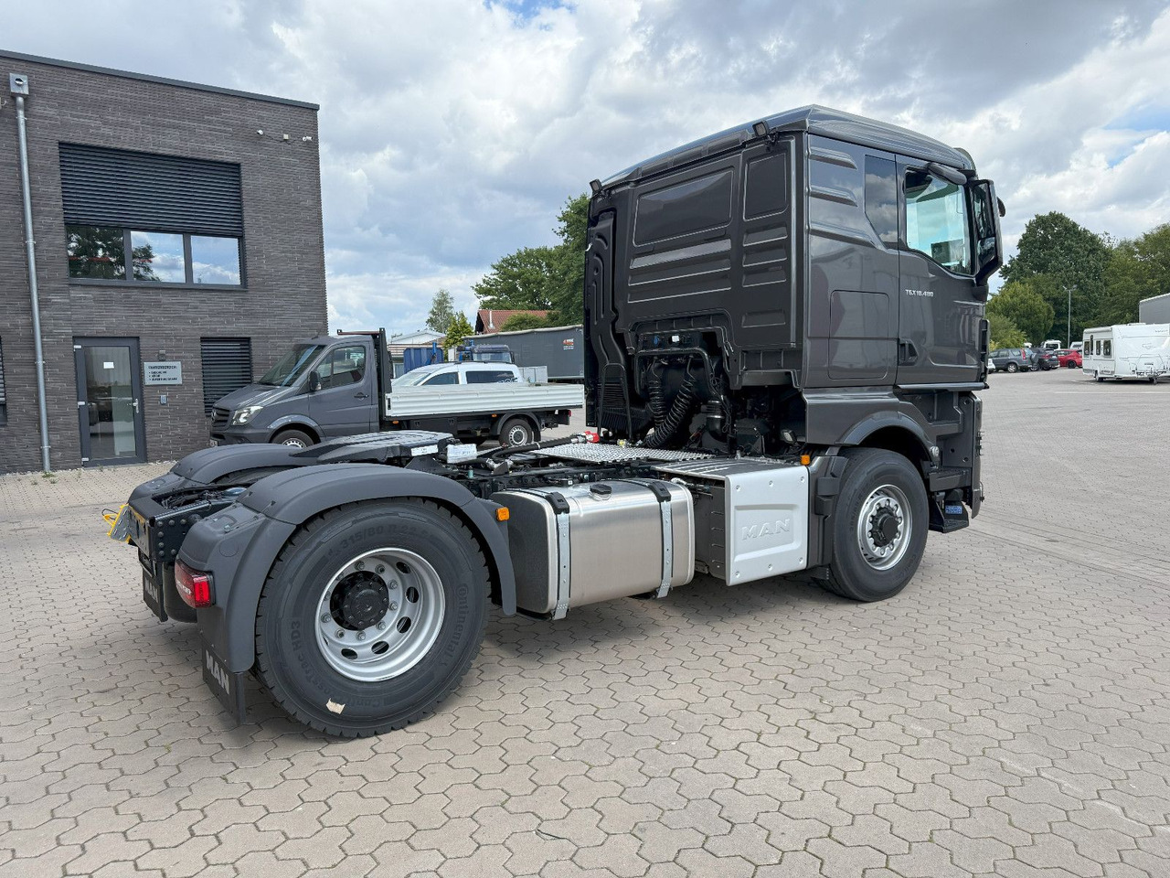 MAN TGX 18.480 4x2 HydroDrive Allrad mit Hydraulik - Тягач: фото 3 MAN TGX 18.480 4x2 HydroDrive Allrad mit Hydraulik - Тягач: фото 3