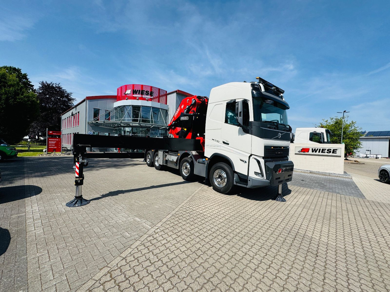 Volvo FH 540 mit Fassi F2150RAL Fly Jib + Winde - Грузовик бортовой/ Платформа, Автоманипулятор: фото 1 Volvo FH 540 mit Fassi F2150RAL Fly Jib + Winde - Грузовик бортовой/ Платформа, Автоманипулятор: фото 1