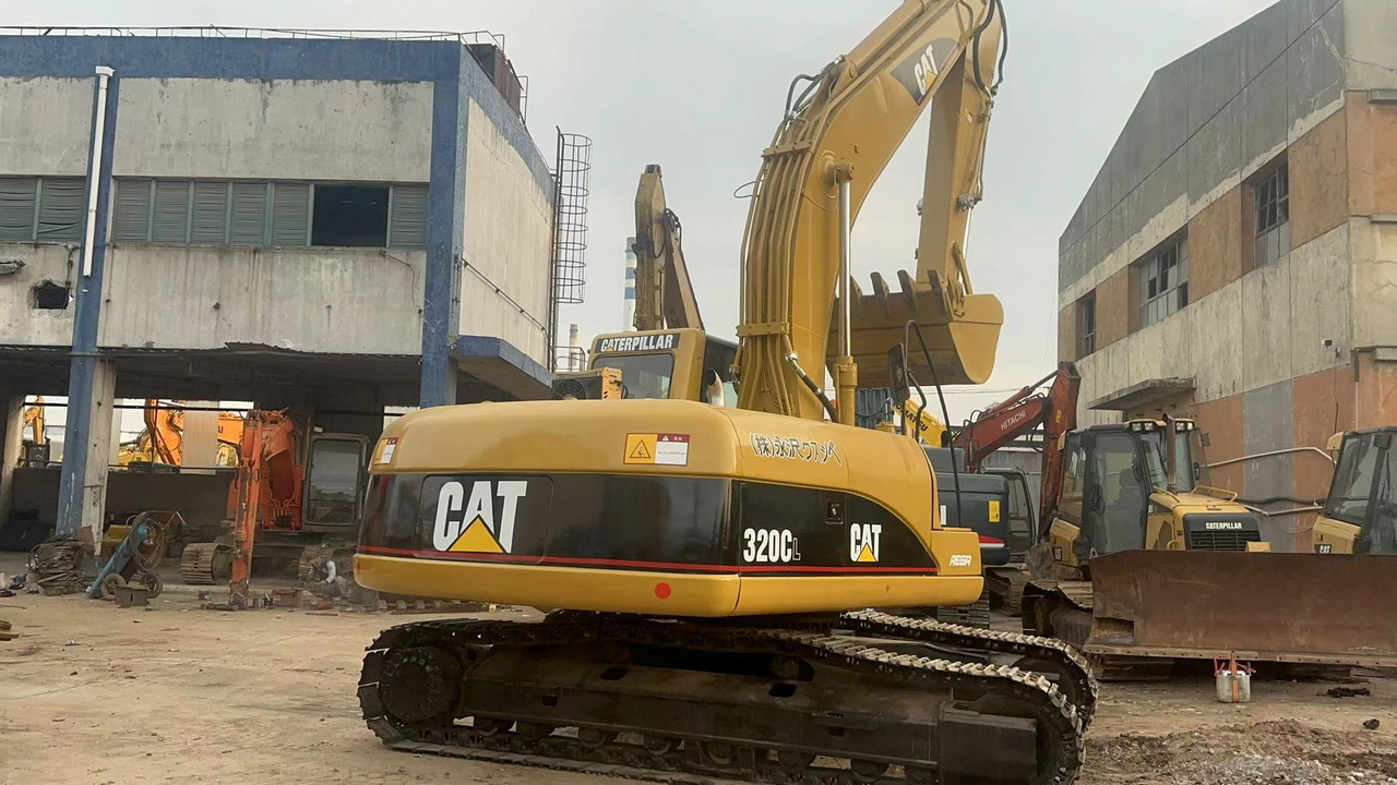 CATERPILLAR 320C - Гусеничный экскаватор: фото 4 CATERPILLAR 320C - Гусеничный экскаватор: фото 4